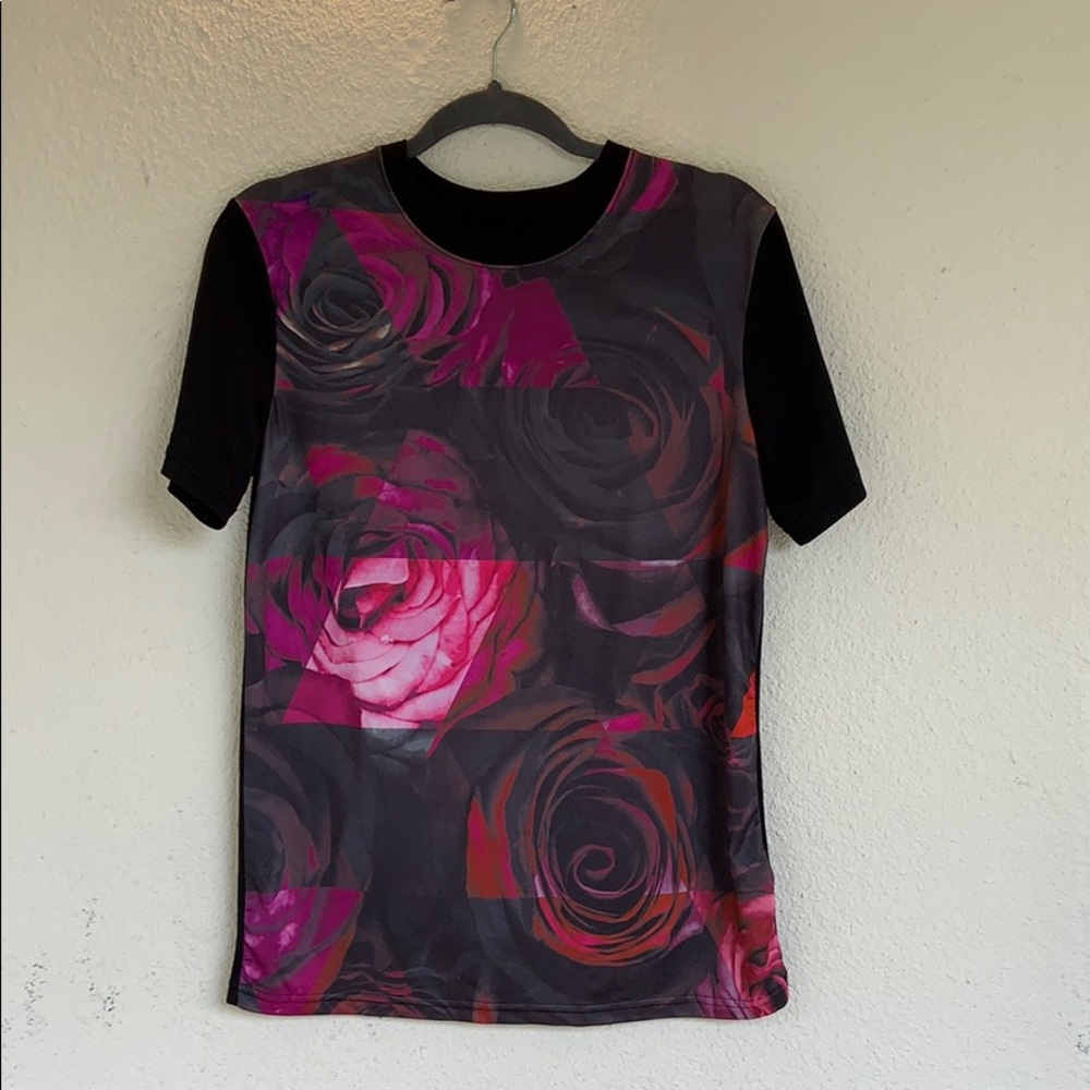 Men’s Floral T-shirt -S